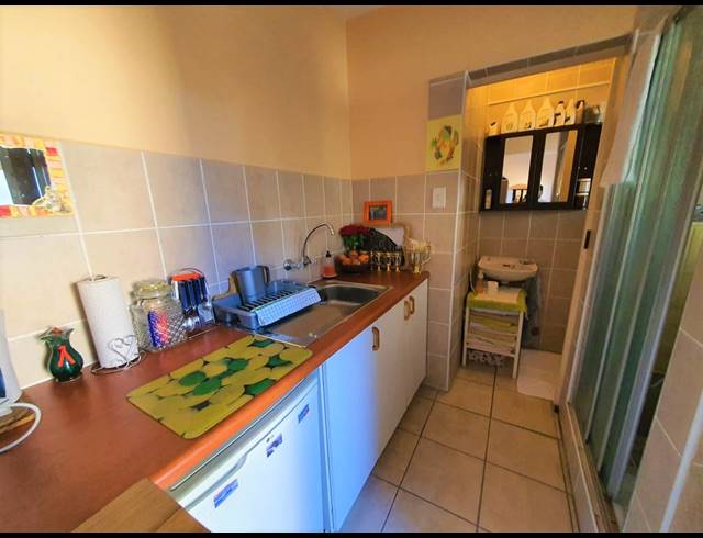5 BEDROOM HOUSE FOR SALE IN PAROW NORTH